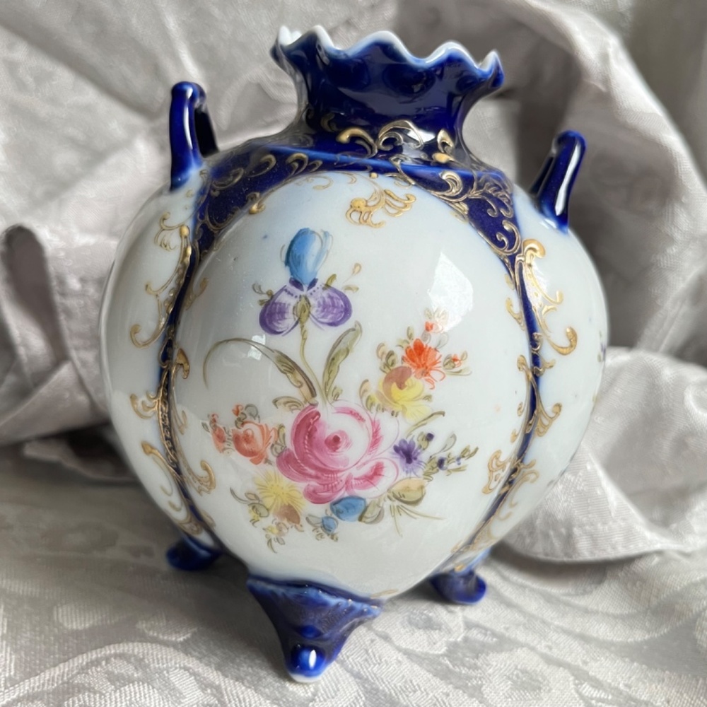 VINTAGE UNBRANDED Hand Painted Round Floral Vase 5"